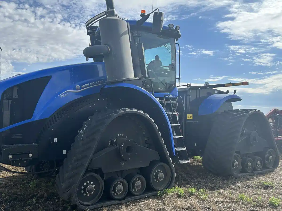 Gallery image 1 for Used 2021 New Holland T9.645 Tractor