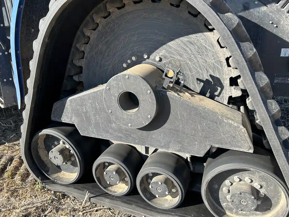 Gallery image 2 for Used 2023 New Holland T9.645 Tractor