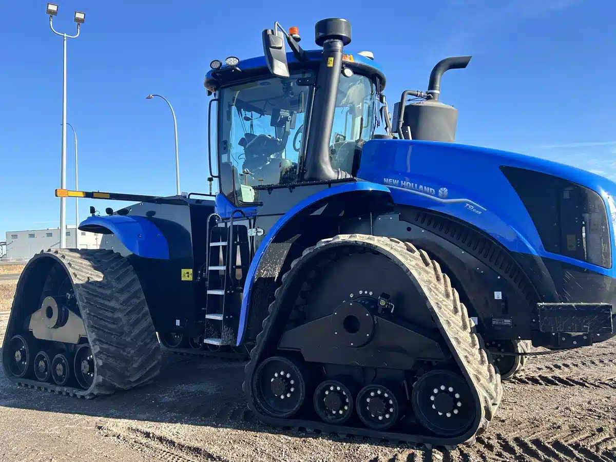 Gallery image 1 for Used 2023 New Holland T9.645 Tractor