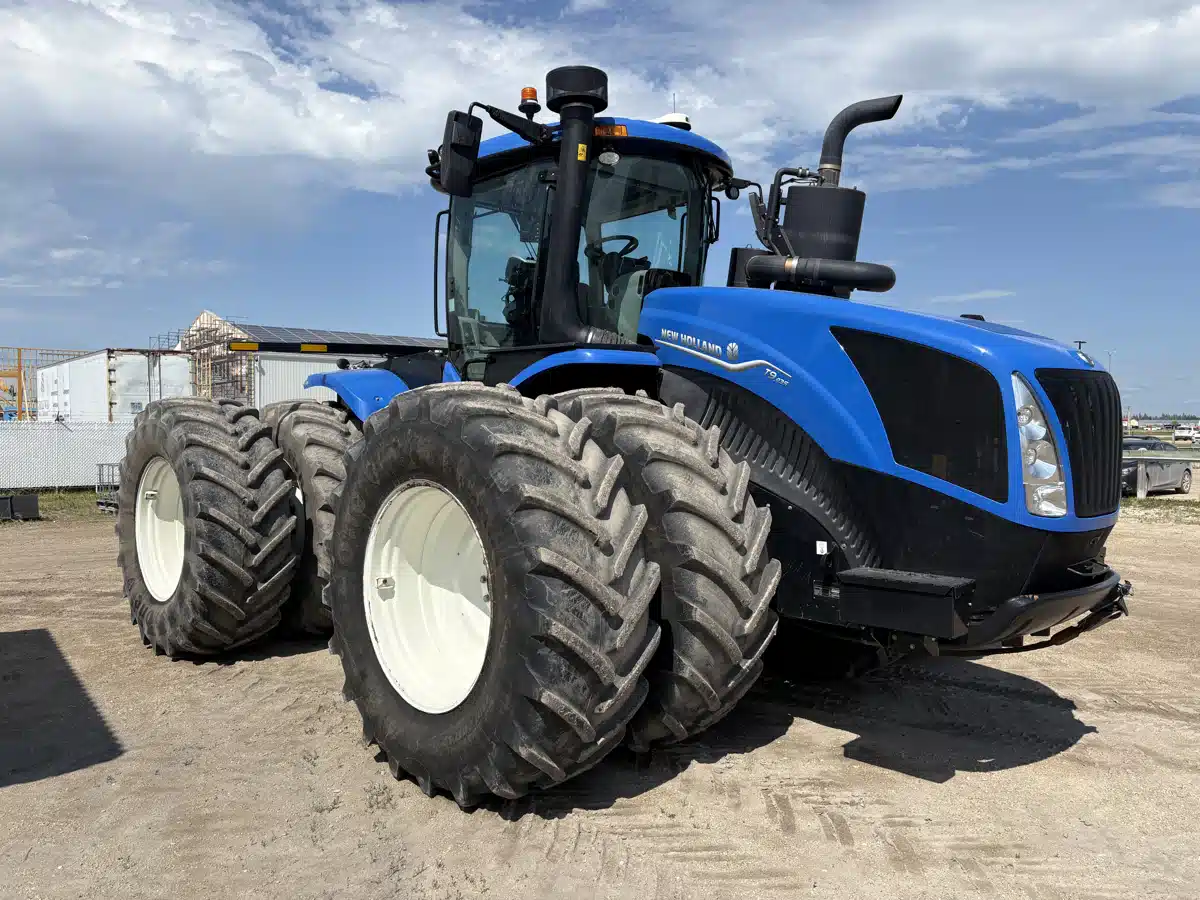 Gallery image 2 for 2023 New Holland T9.435 Tractor