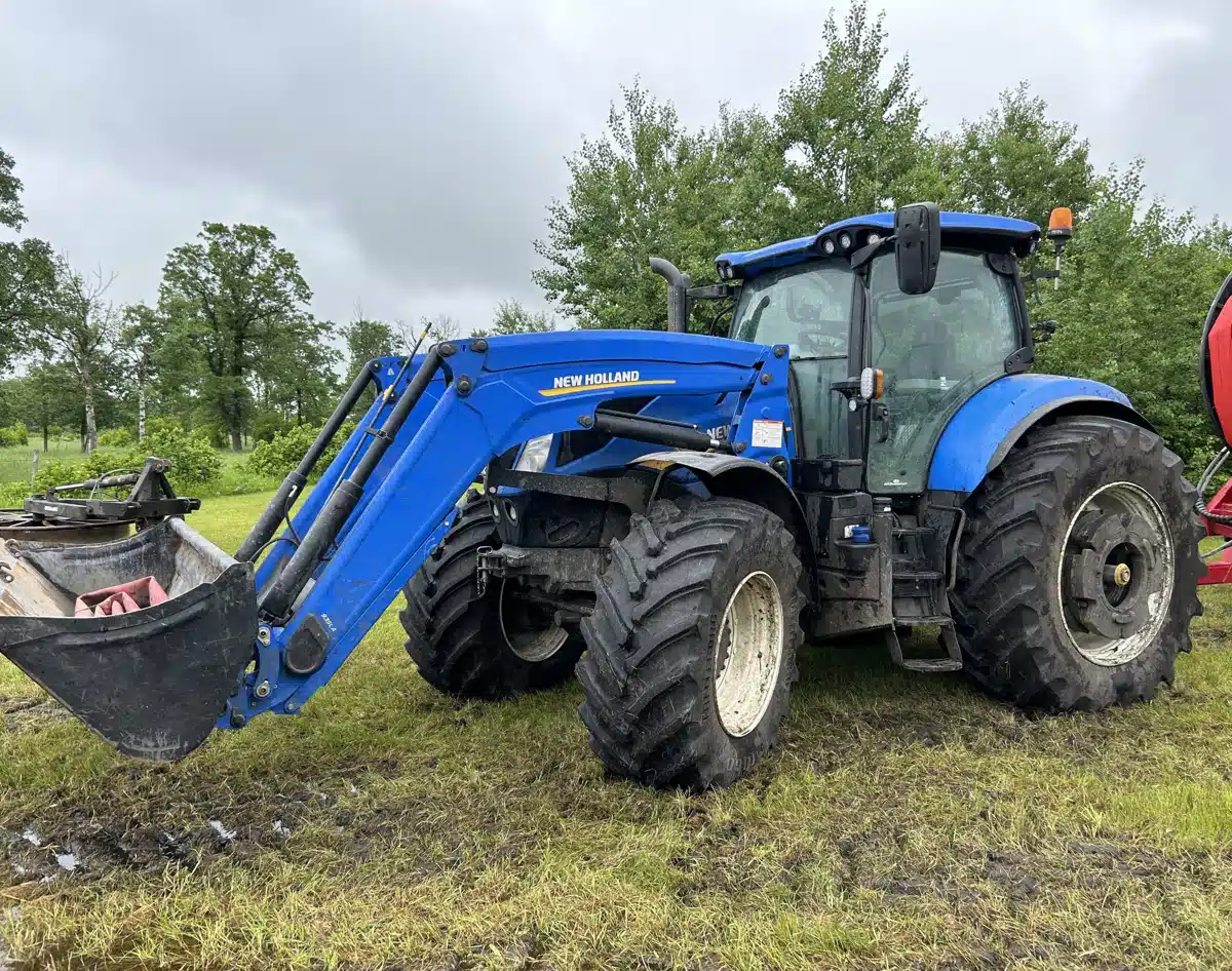 Gallery image 1 for 2023 New Holland T7.230 Tractor