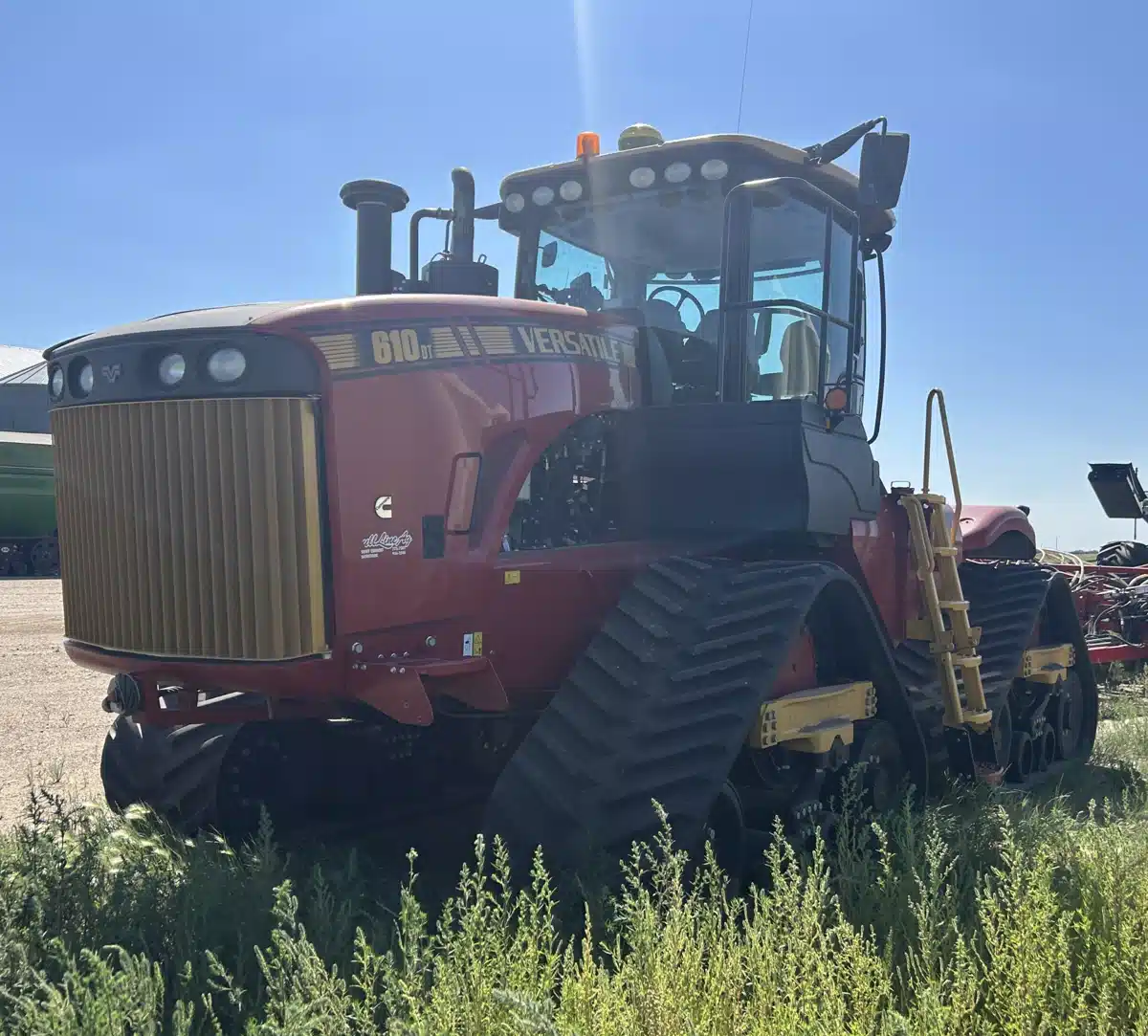 Gallery image 1 for Used 2019 Versatile 610DT Tractor