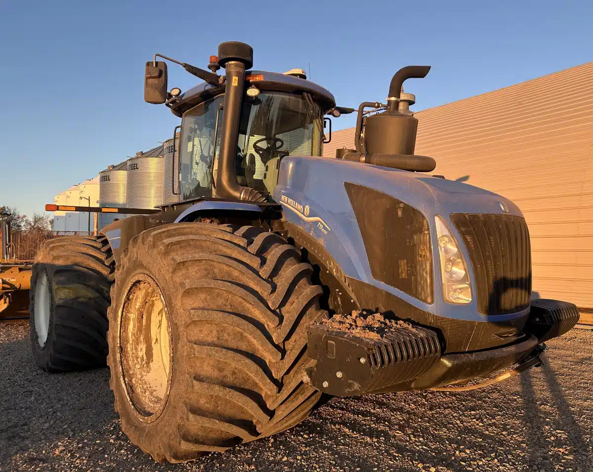 Gallery image 2 for 2023 New Holland T9.645 Tractor