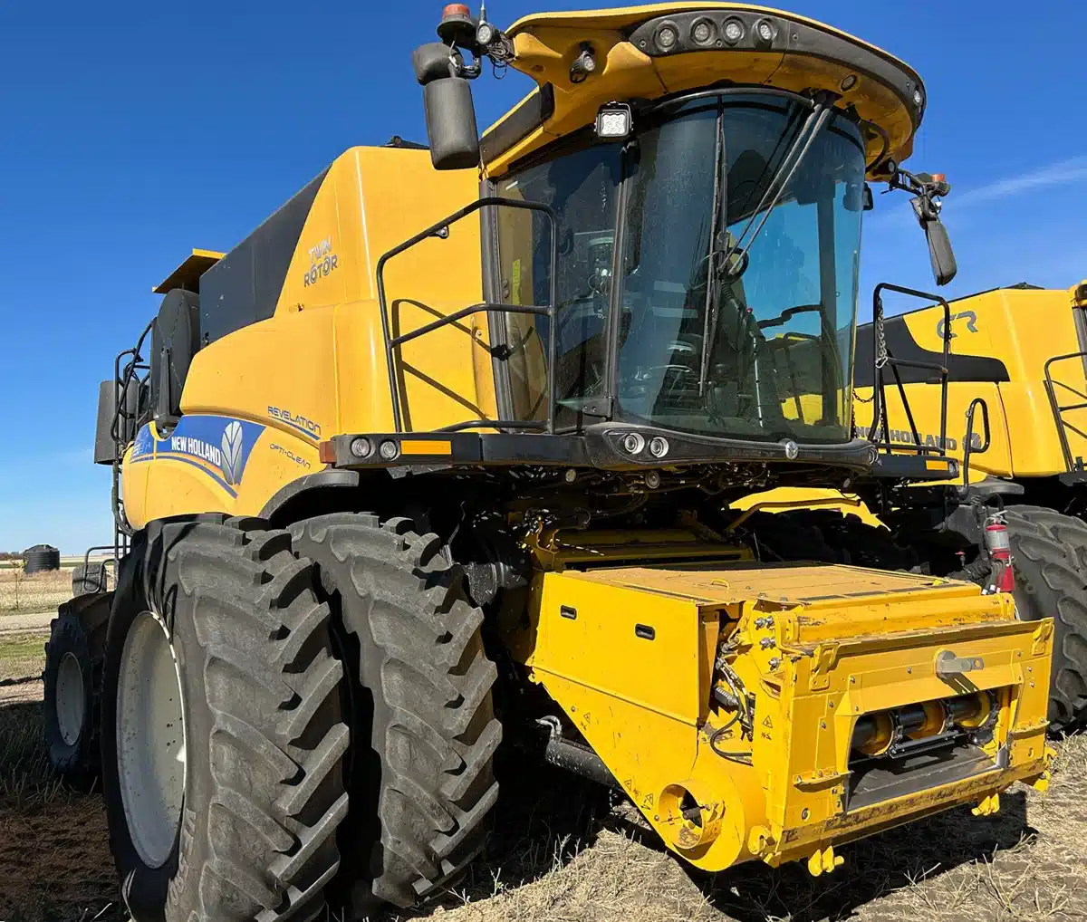 Gallery image 2 for 2023 New Holland CR9.90Z Combine