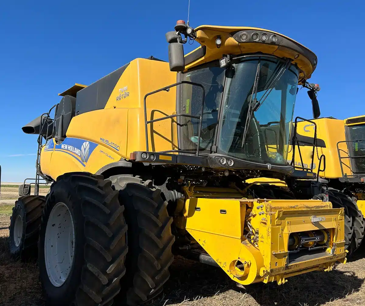 Gallery image 2 for 2023 New Holland CR9.90Z Combine