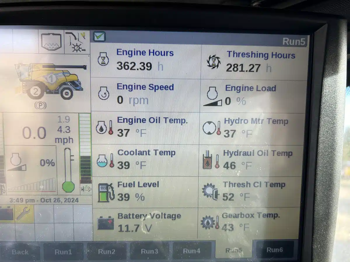 Gallery image 2 for 2024 New Holland CR9.90Z Combine