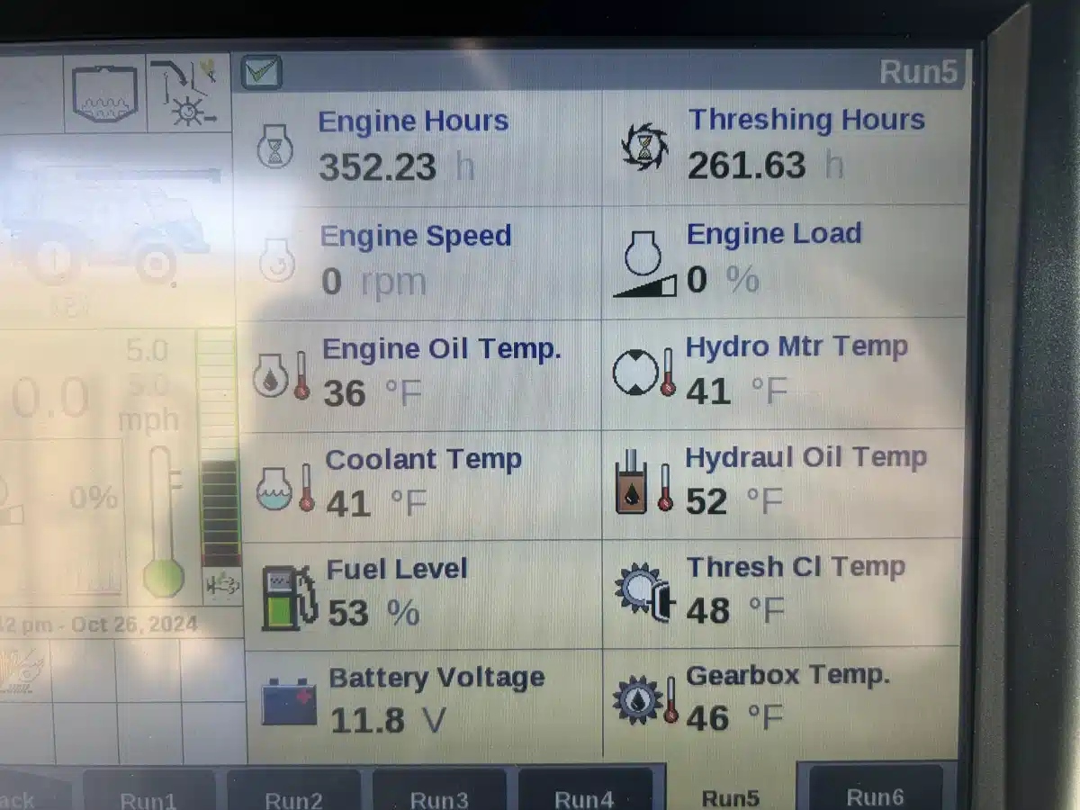 Gallery image 2 for 2024 New Holland CR9.90Z Combine