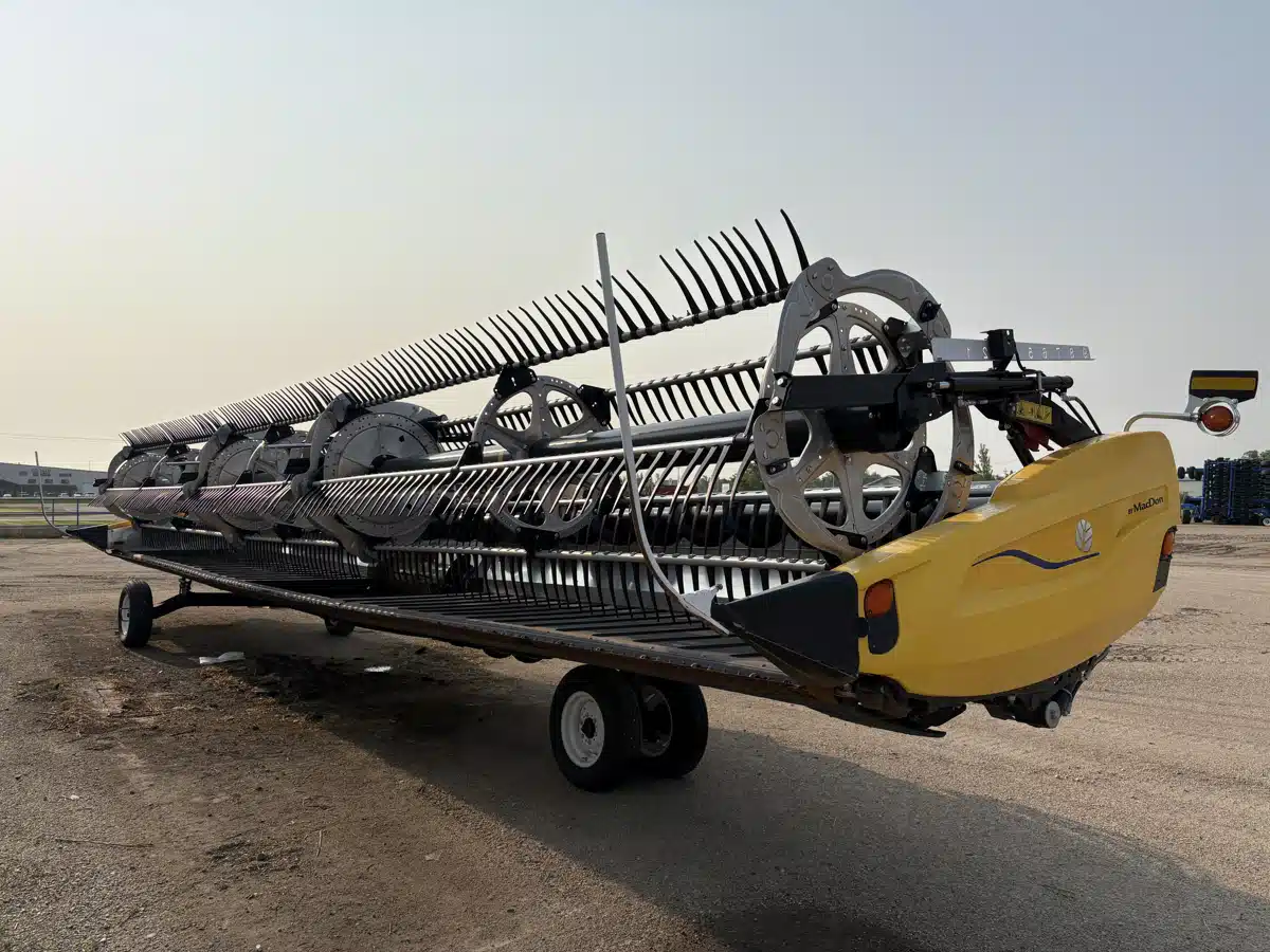 Gallery image 1 for Used 2023 MacDon FD240 Header - Flex Draper