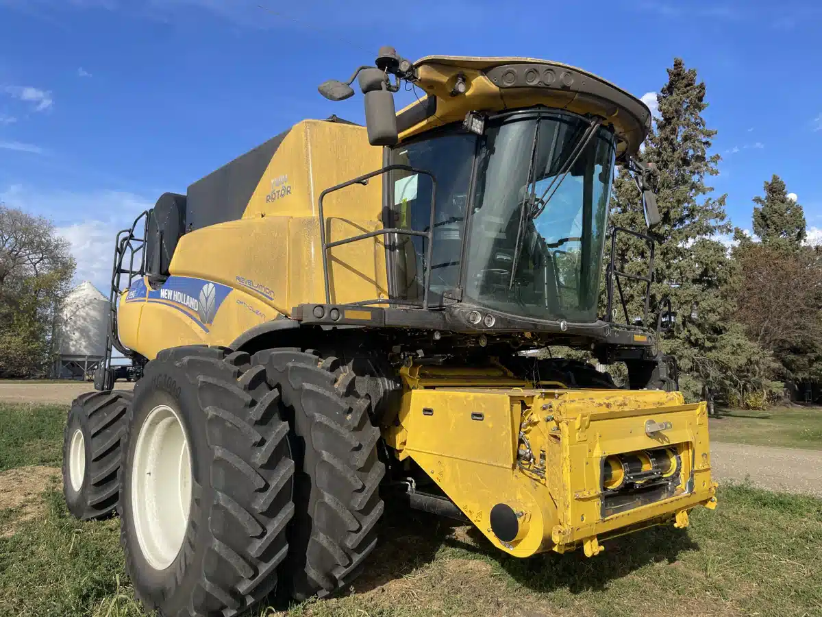 Gallery image 2 for Used 2023 New Holland CR9.90Z Combine