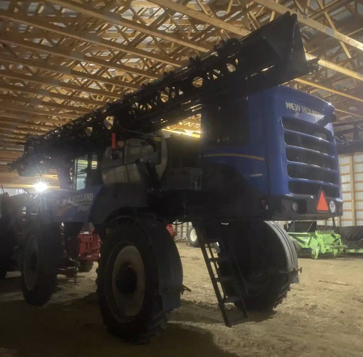 Gallery image 2 for Used 2022 New Holland SP.410F Sprayer - Self Propelled
