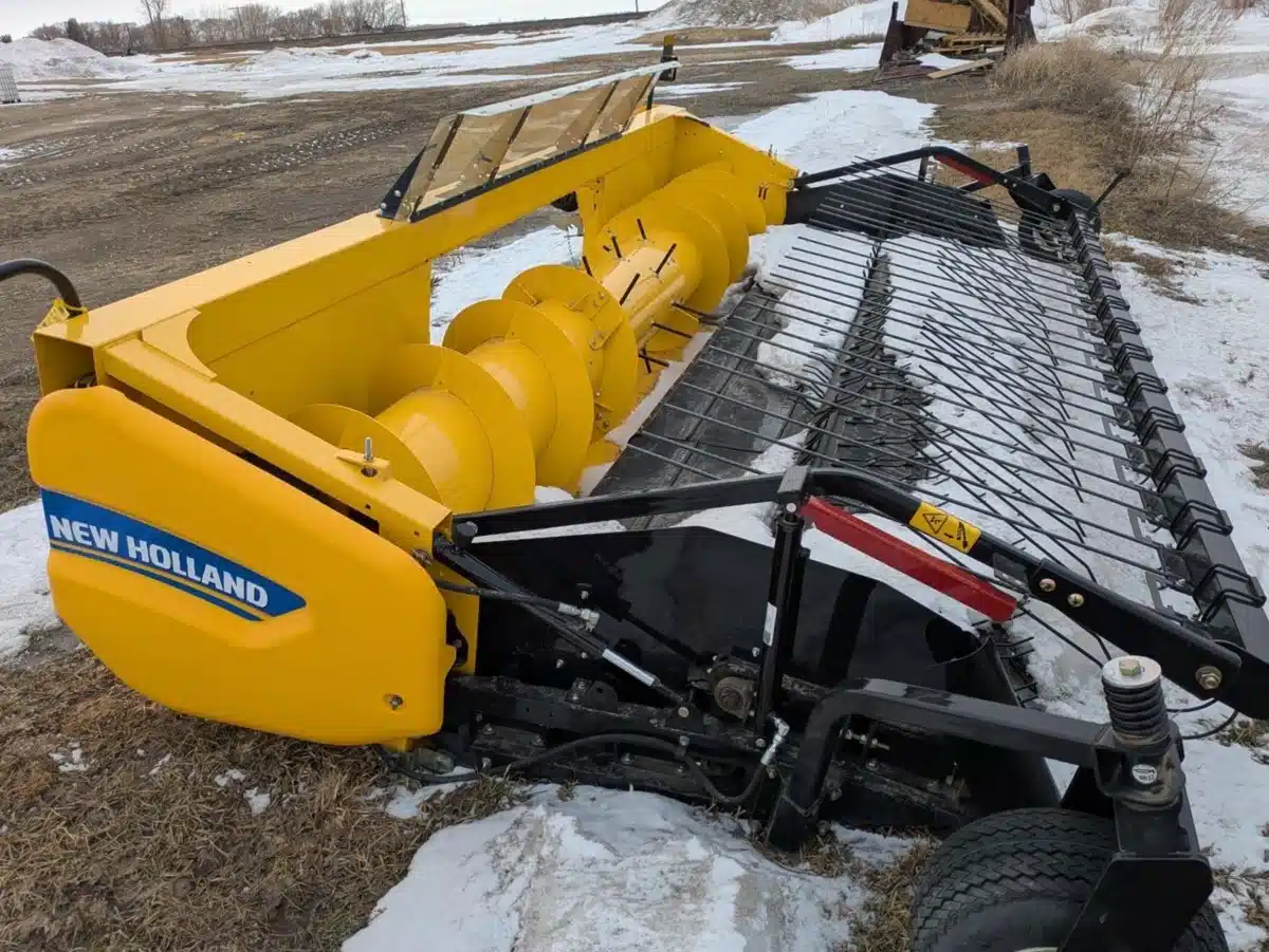 Gallery image 2 for Used 2023 New Holland 790CP Header - Pickup