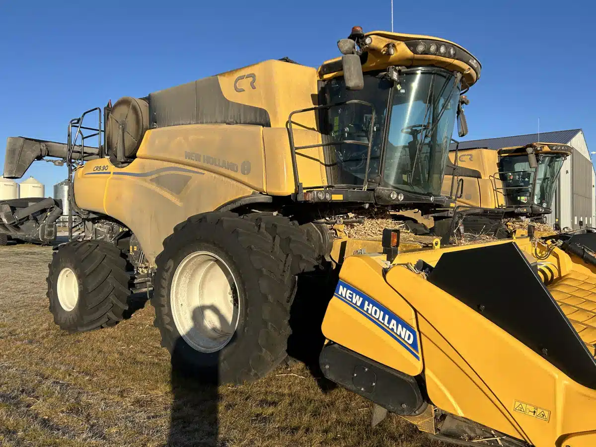 Gallery image 2 for Used 2024 New Holland CR9.90Z Combine