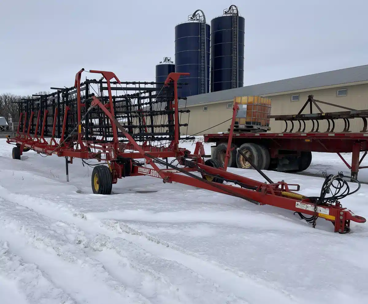 Gallery image 2 for Used 2005 Bourgault 6000 Harrow