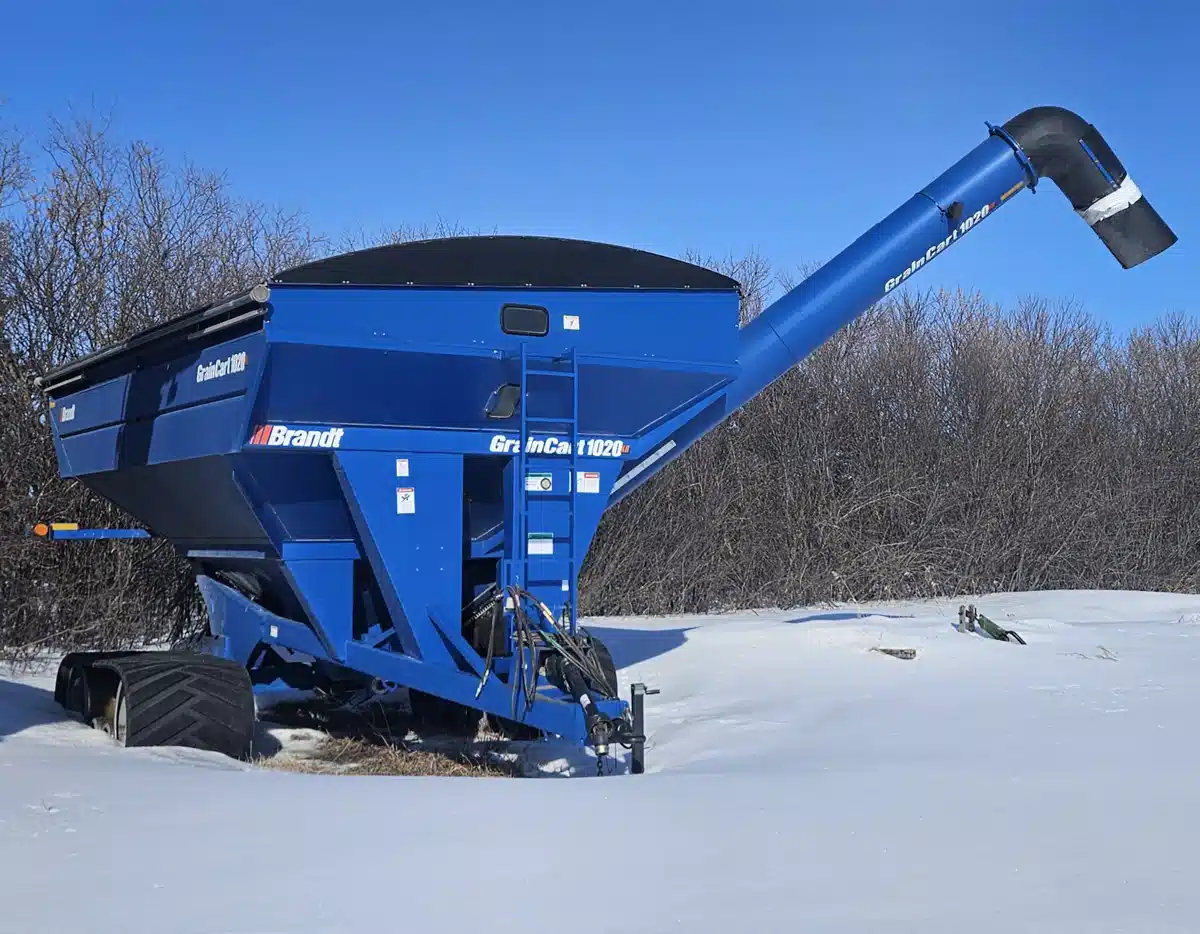 Gallery image 2 for Used 2016 Brandt 1020XR Grain Cart