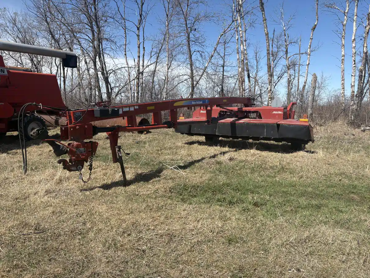 Gallery image 1 for Used 2009 New Holland H7560 Mower Conditioner