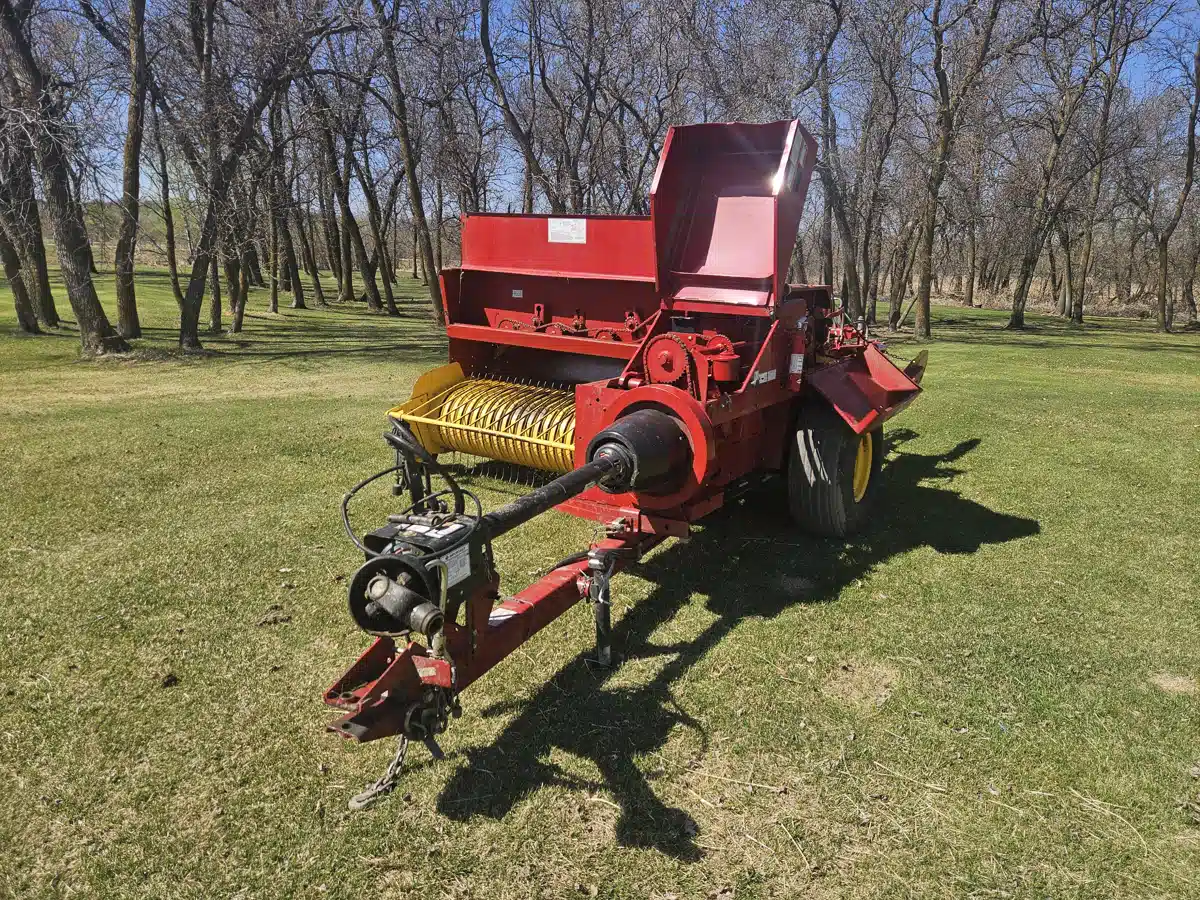 Gallery image 2 for Used 2020 New Holland BC5070 Square Baler - Small