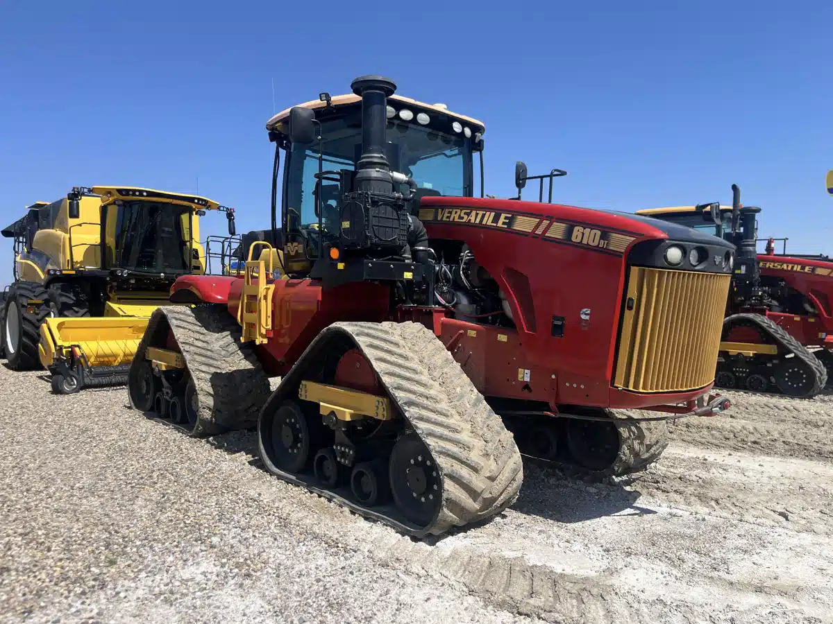 Gallery image 2 for Used 2018 Versatile 610DT Tractor