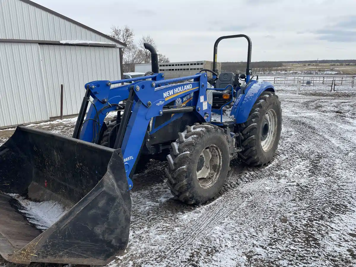 Gallery image 2 for Used 2018 New Holland POWERSTAR 120 Tractor