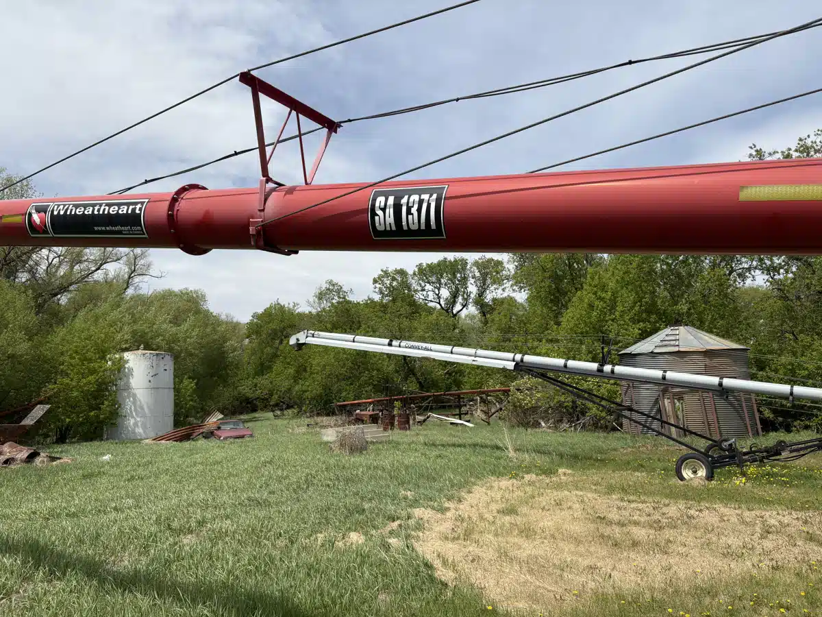 Gallery image 2 for Used 2008 Wheatheart SA 1371 Grain Auger