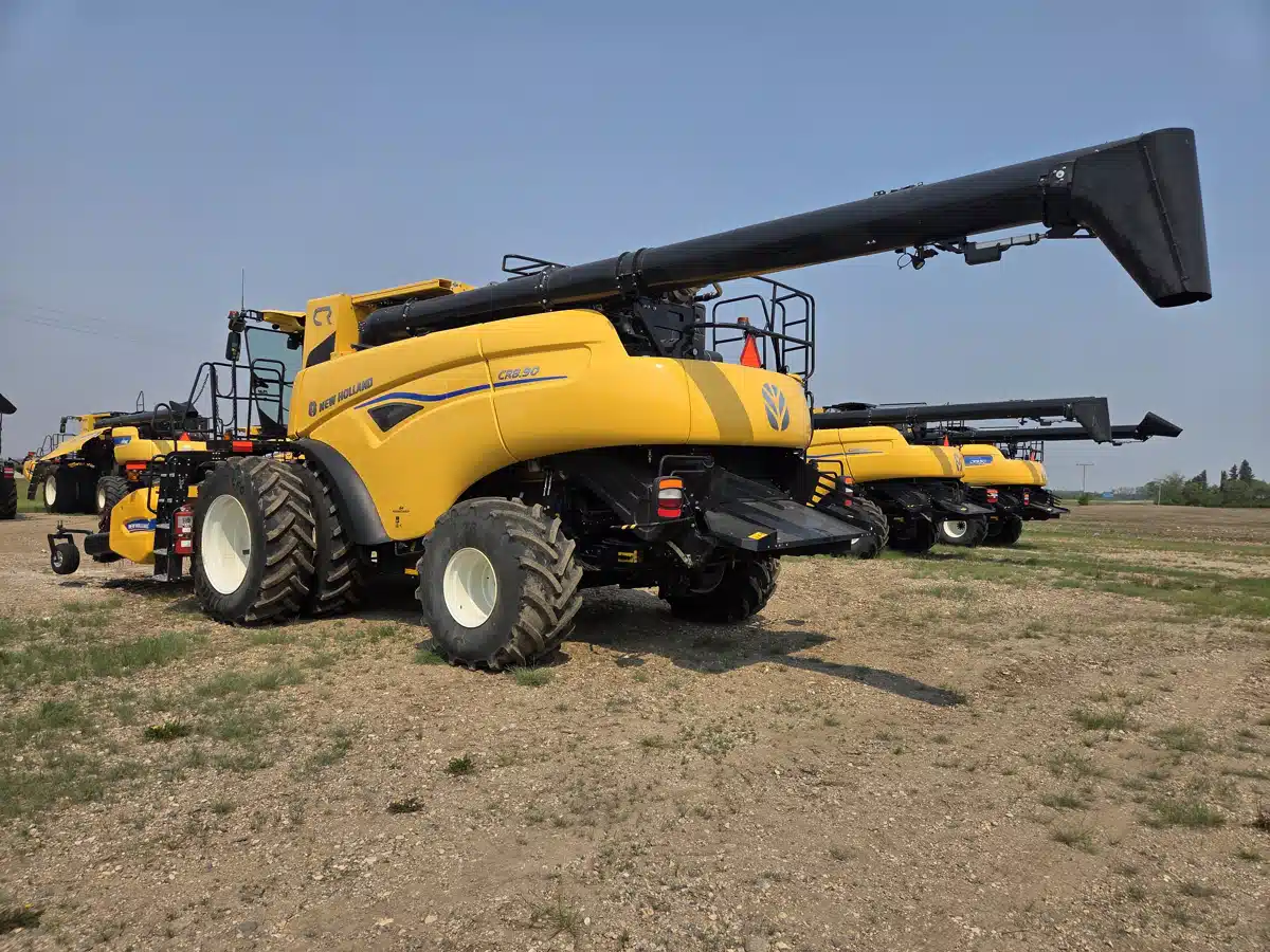Gallery image 2 for Used 2024 New Holland CR8.90Z Combine