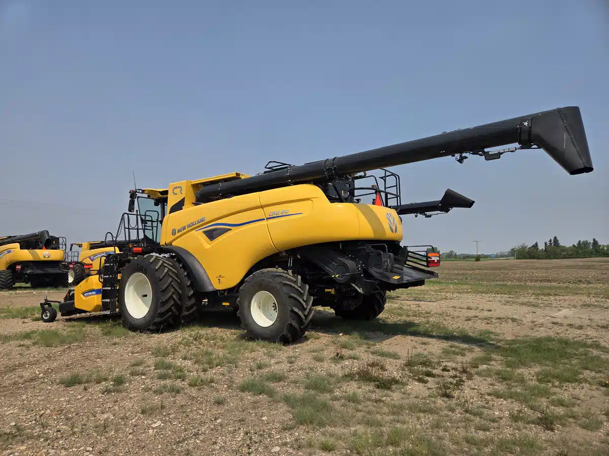 Gallery image 2 for Used 2024 New Holland CR8.90Z Combine
