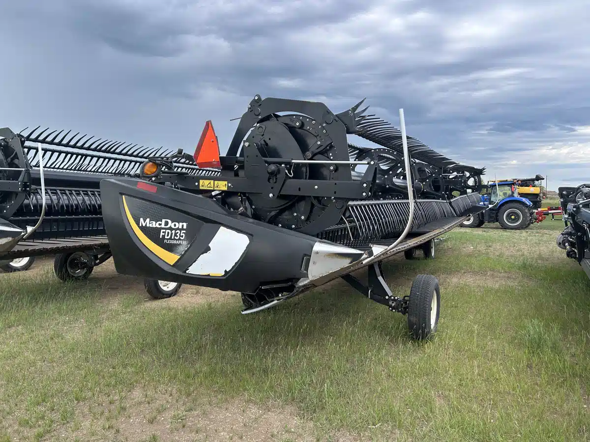 Gallery image 2 for Used 2018 MacDon FD135 Header - Draper