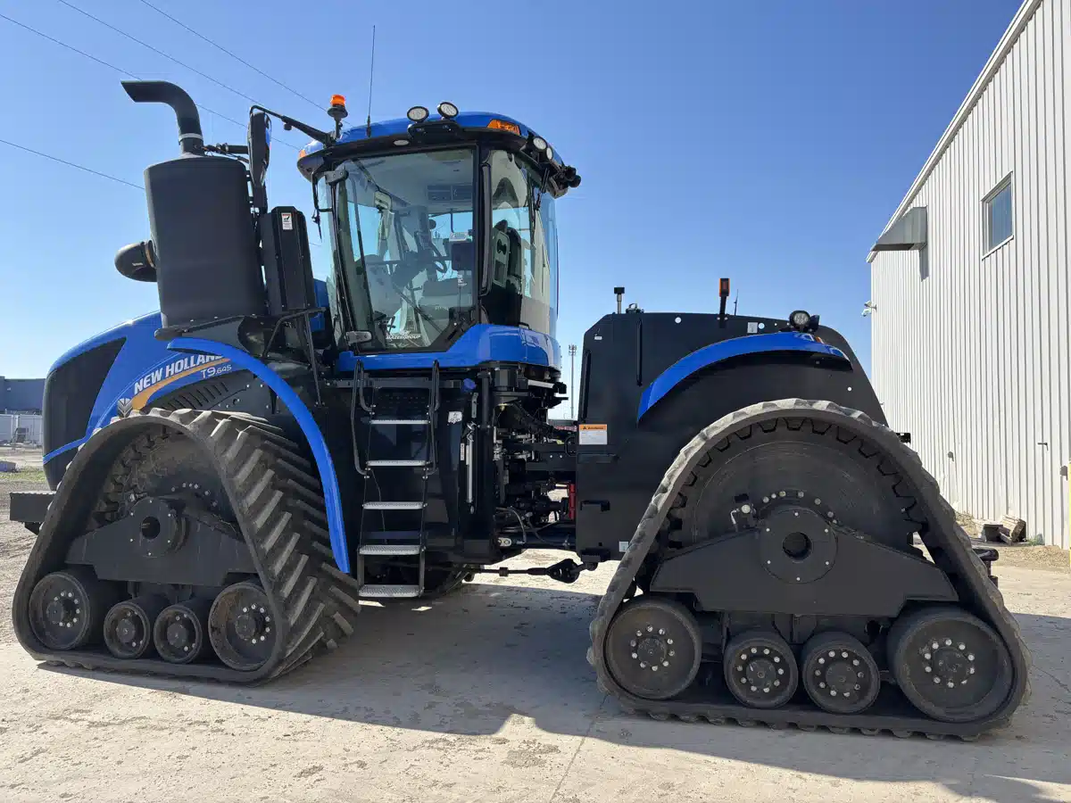 Gallery image 2 for Used 2020 New Holland T9.645 Tractor