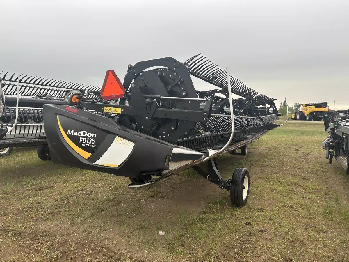 Gallery image 1 for Used 2018 MacDon FD135 Header - Draper