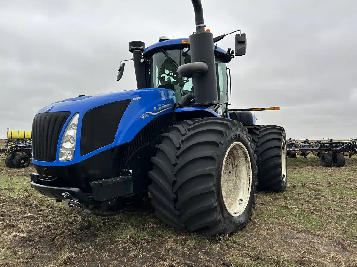 Gallery image 2 for 2021 New Holland T9.565 Tractor