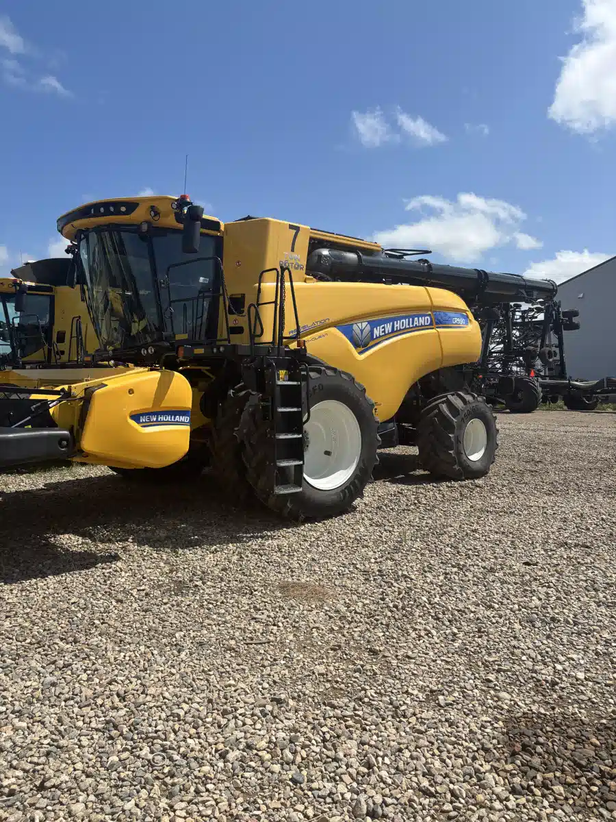 Gallery image 1 for Used 2021 New Holland CR9.90Z Combine