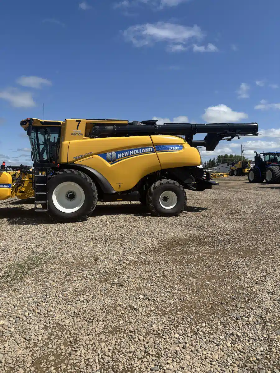 Gallery image 2 for Used 2021 New Holland CR9.90Z Combine