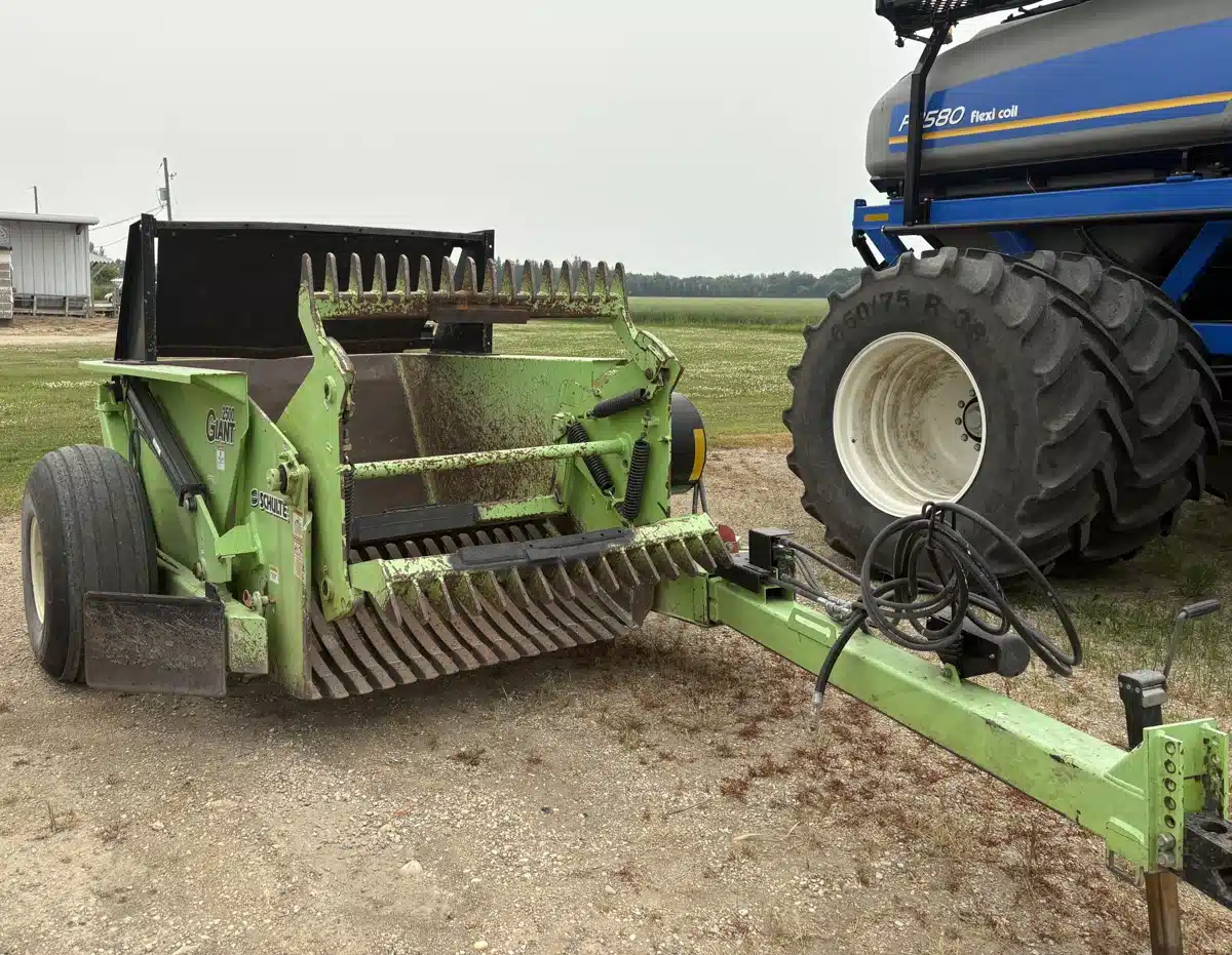Gallery image 2 for Used 2014 Schulte GIANT 2500 Rock Picker