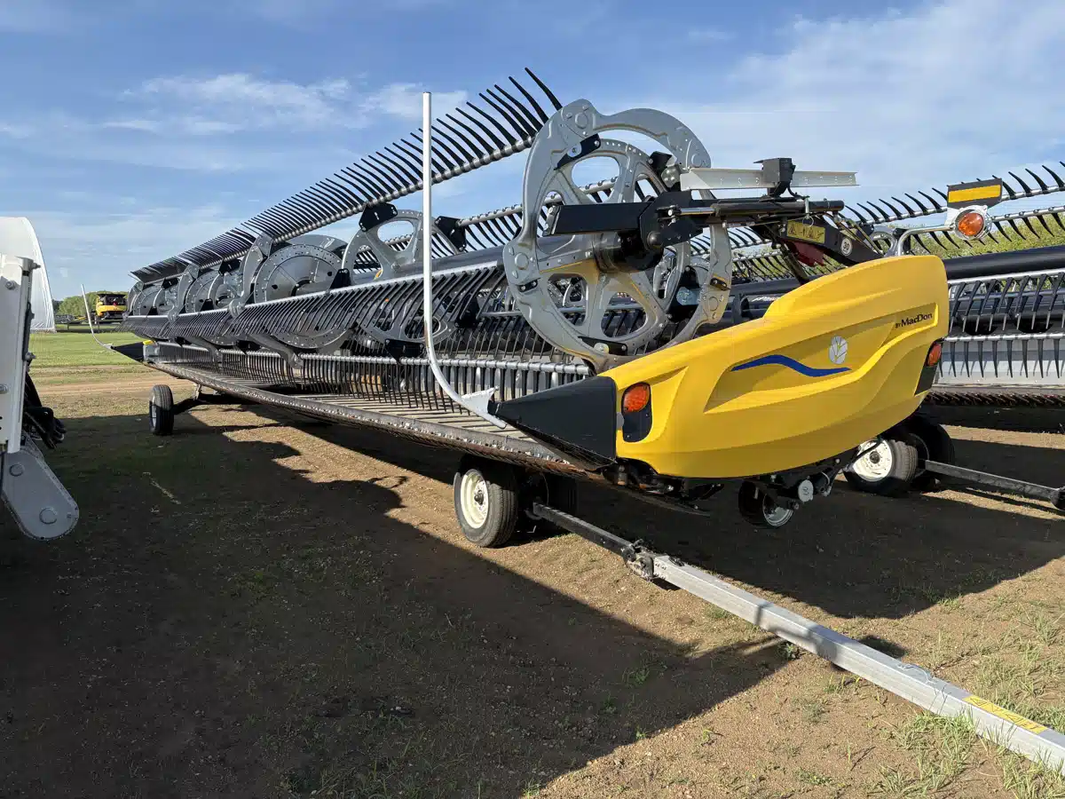 Gallery image 2 for Used 2024 MacDon FD240 Header - Flex Draper