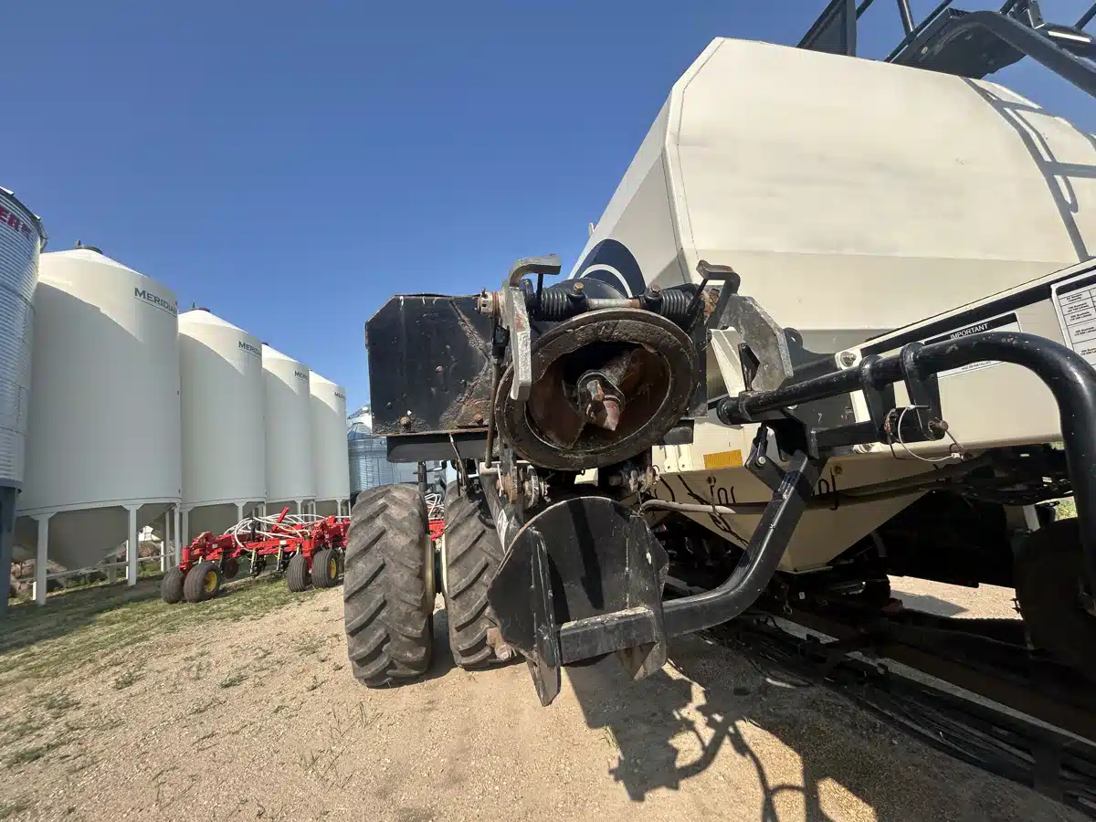 Gallery image 1 for Used 2013 Bourgault 3320 QDA Air Drill