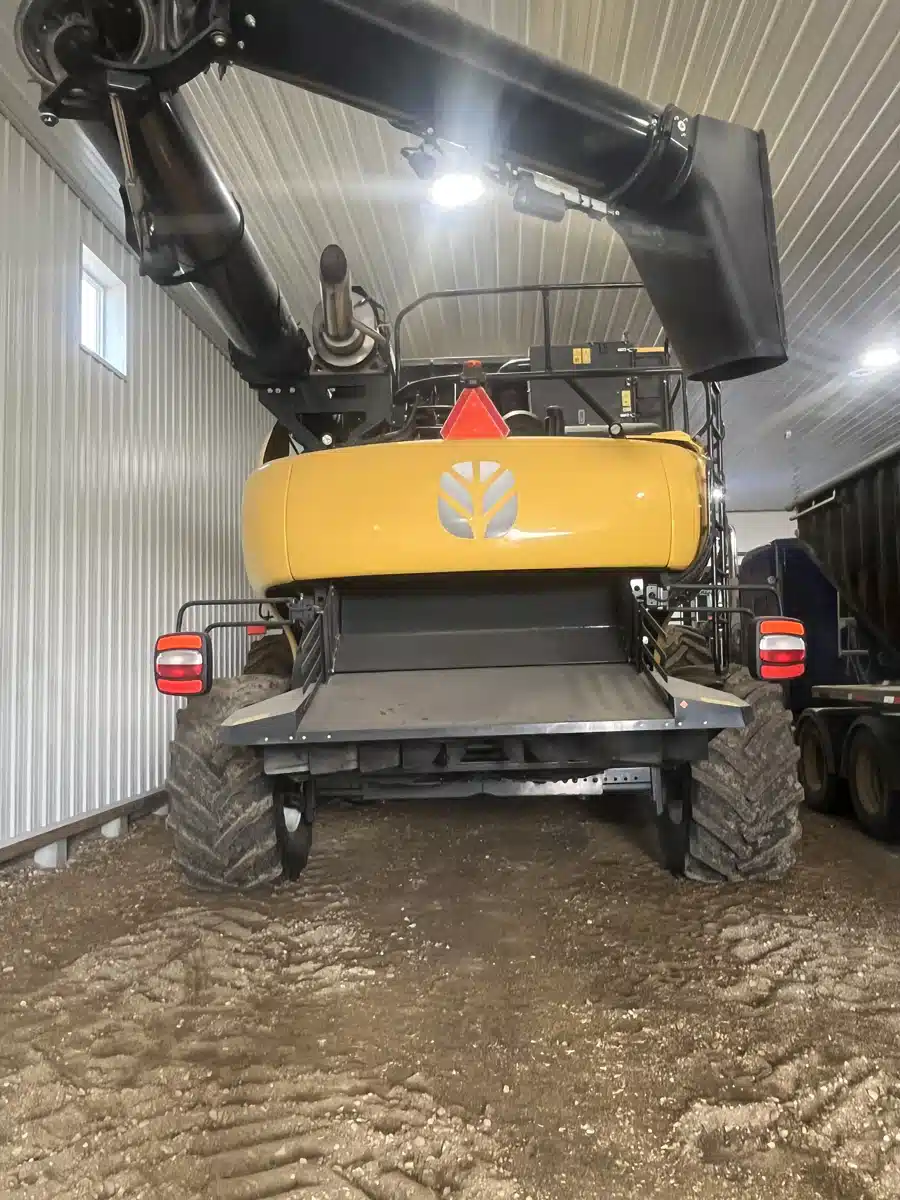 Gallery image 2 for Used 2021 New Holland CR9.90Z Combine