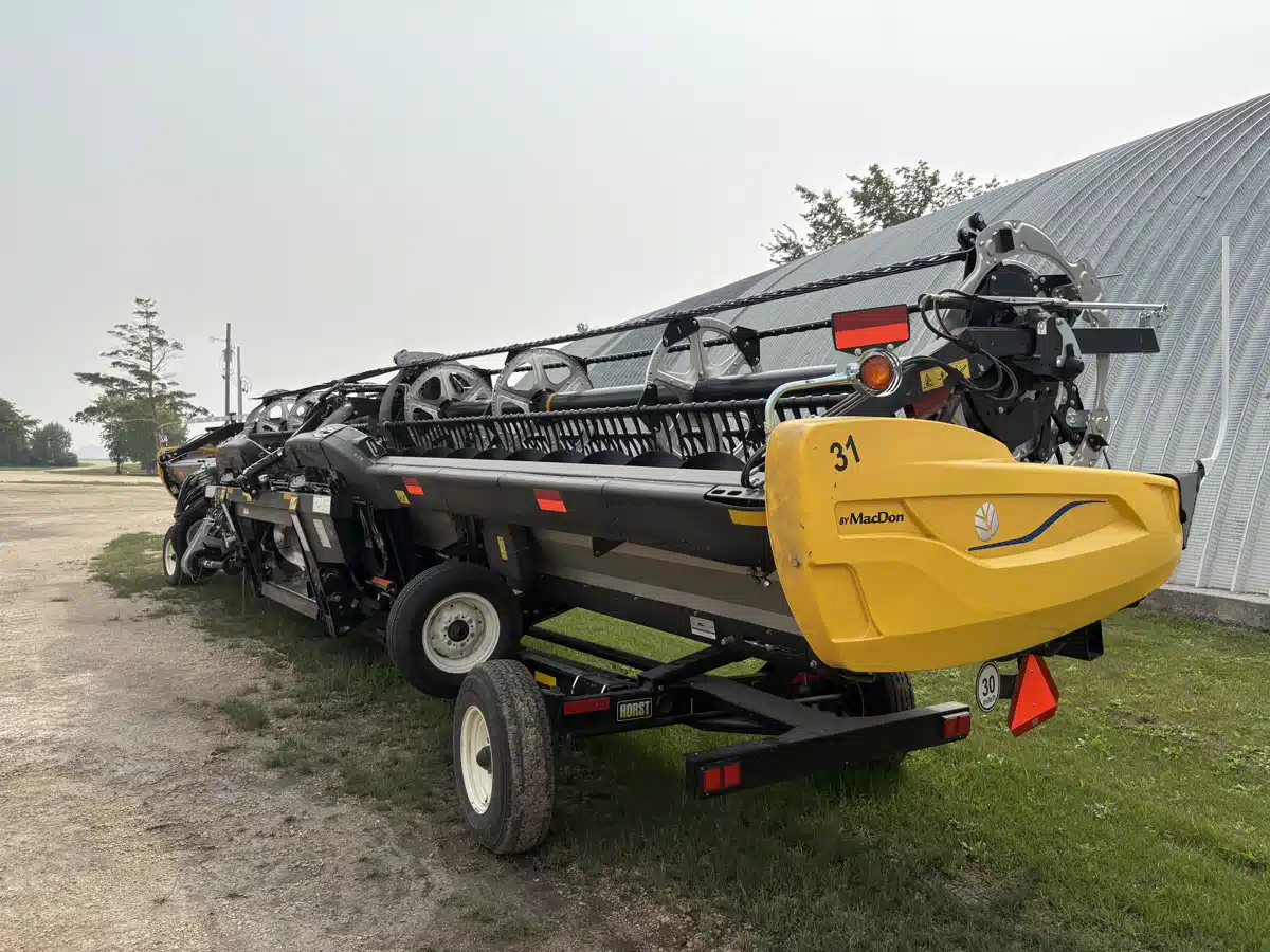 Gallery image 2 for Used 2023 MacDon FD240 Header - Flex Draper