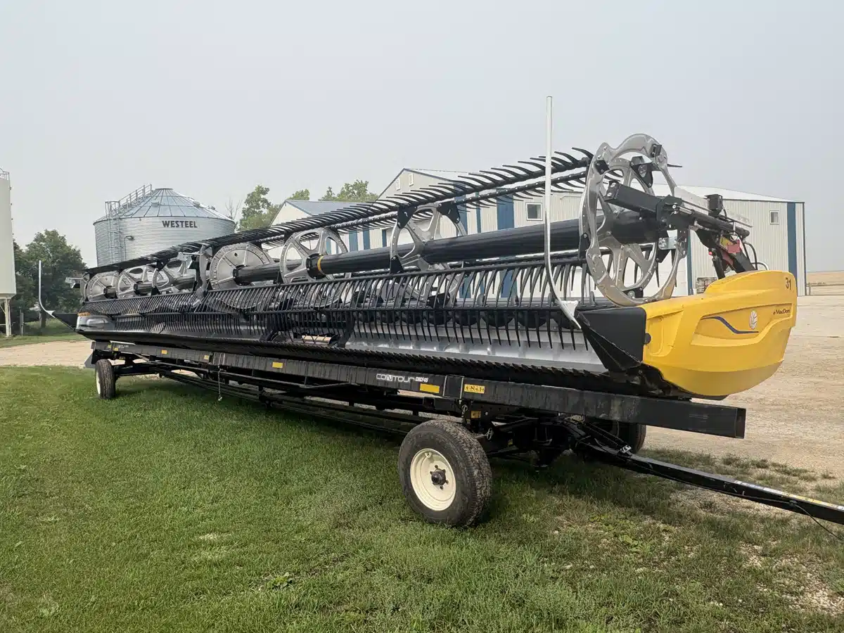 Gallery image 1 for Used 2023 MacDon FD240 Header - Flex Draper