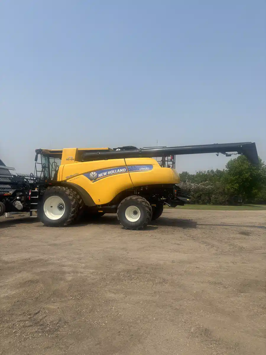 Gallery image 1 for Used 2022 New Holland CR8.90Z Combine