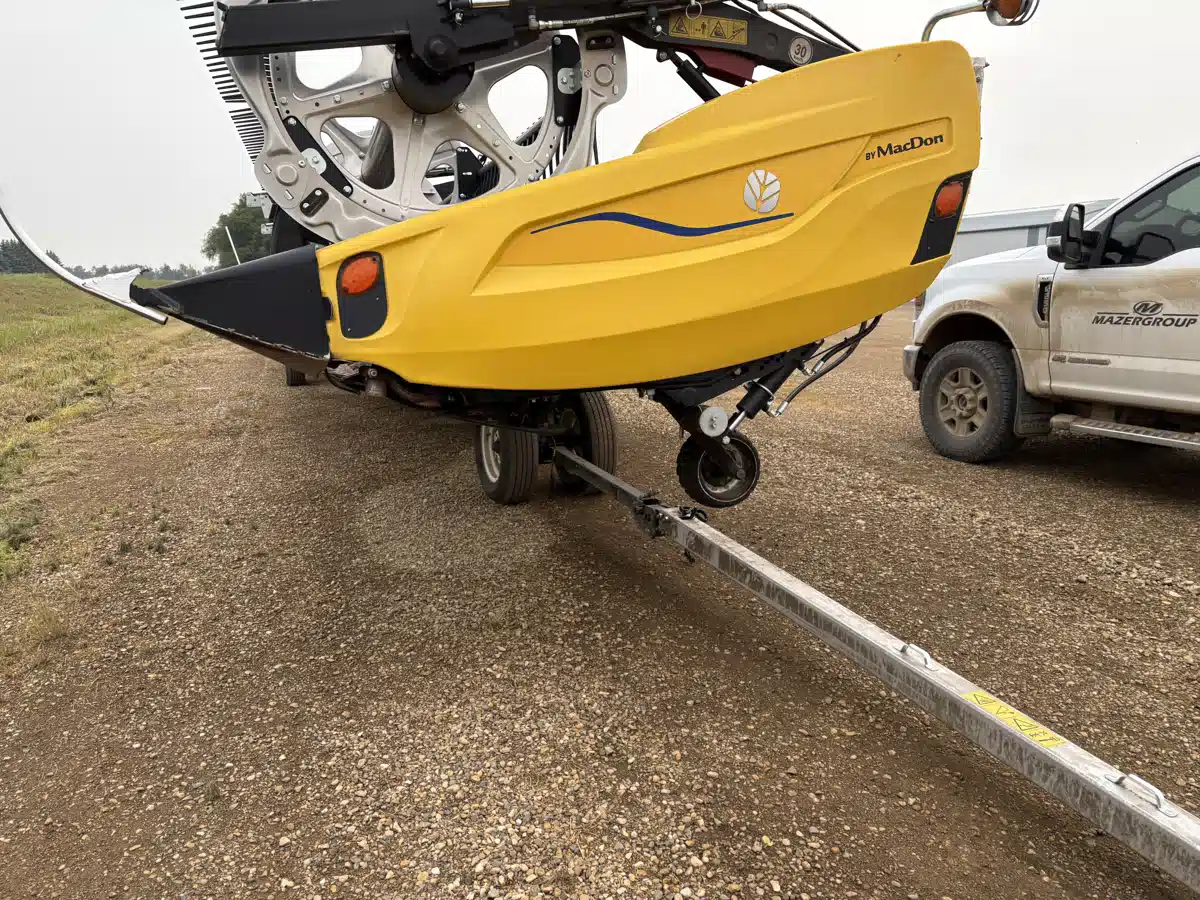 Gallery image 2 for Used 2023 MacDon FD240 Header - Flex Draper