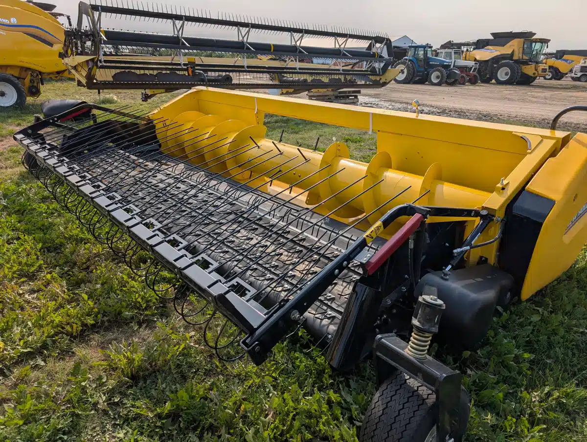 Gallery image 1 for Used 2024 New Holland 790CP Header - Pickup