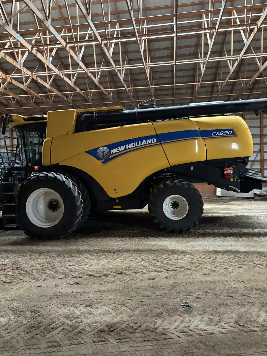 Gallery image 2 for 2020 New Holland CX8.90 Combine