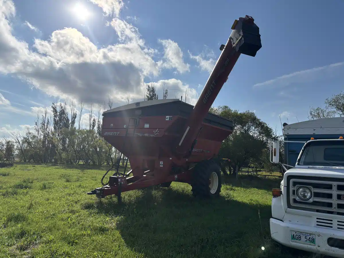 Gallery image 1 for Used 2008 Brent 780 Grain Cart