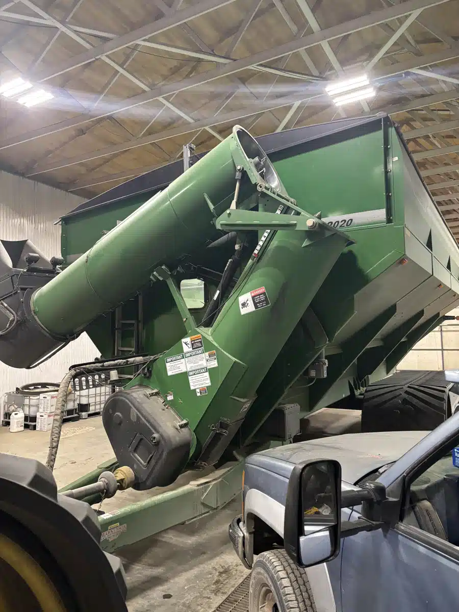 Gallery image 2 for Used 2018 Unverferth 2020 Grain Cart