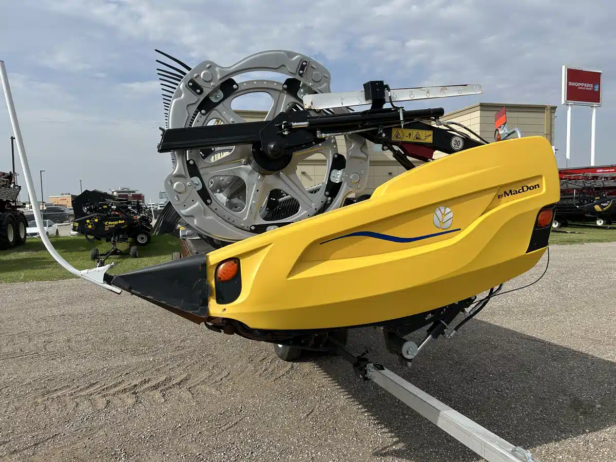 Gallery image 1 for Used 2023 MacDon FD240 Header - Flex Draper
