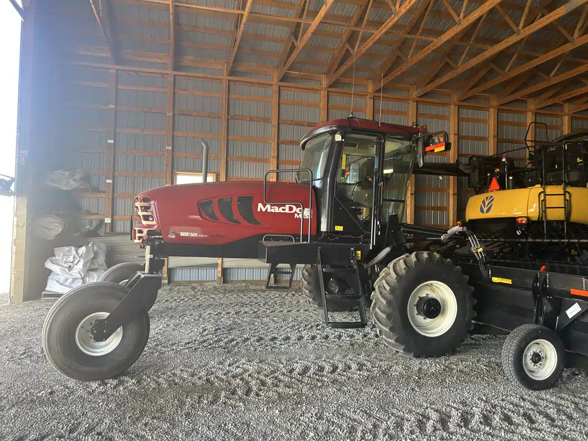 Gallery image 1 for Used 2013 MacDon M155 Windrower