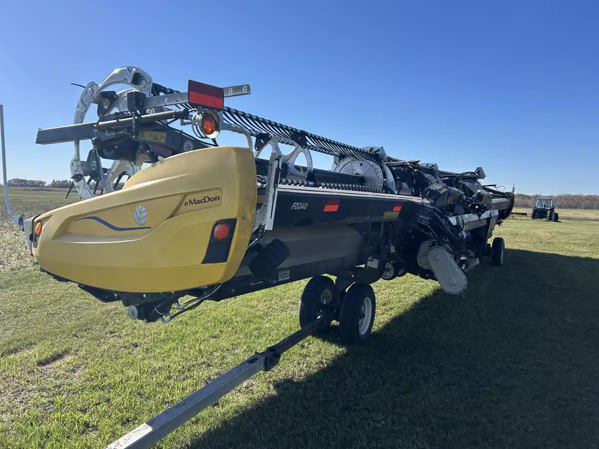 Gallery image 2 for Used 2023 MacDon FD240 Header - Flex Draper