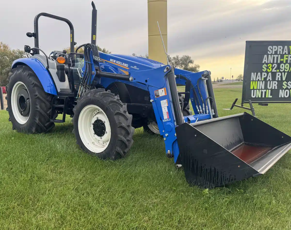 Gallery image 1 for New 2024 New Holland WRKMSTR 75 Tractor