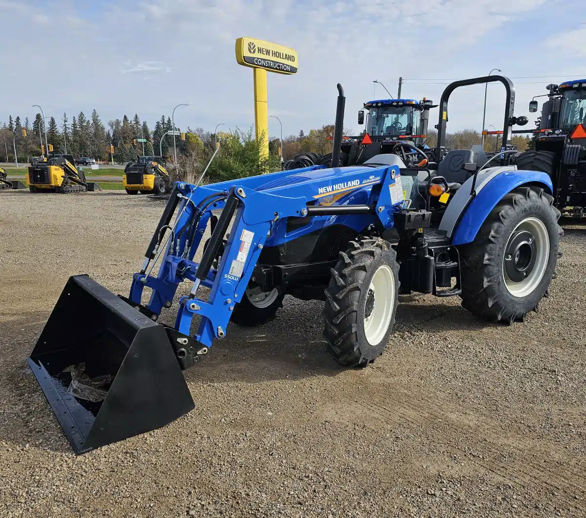 Gallery image 1 for New 2024 New Holland WRKMSTR 75 Tractor