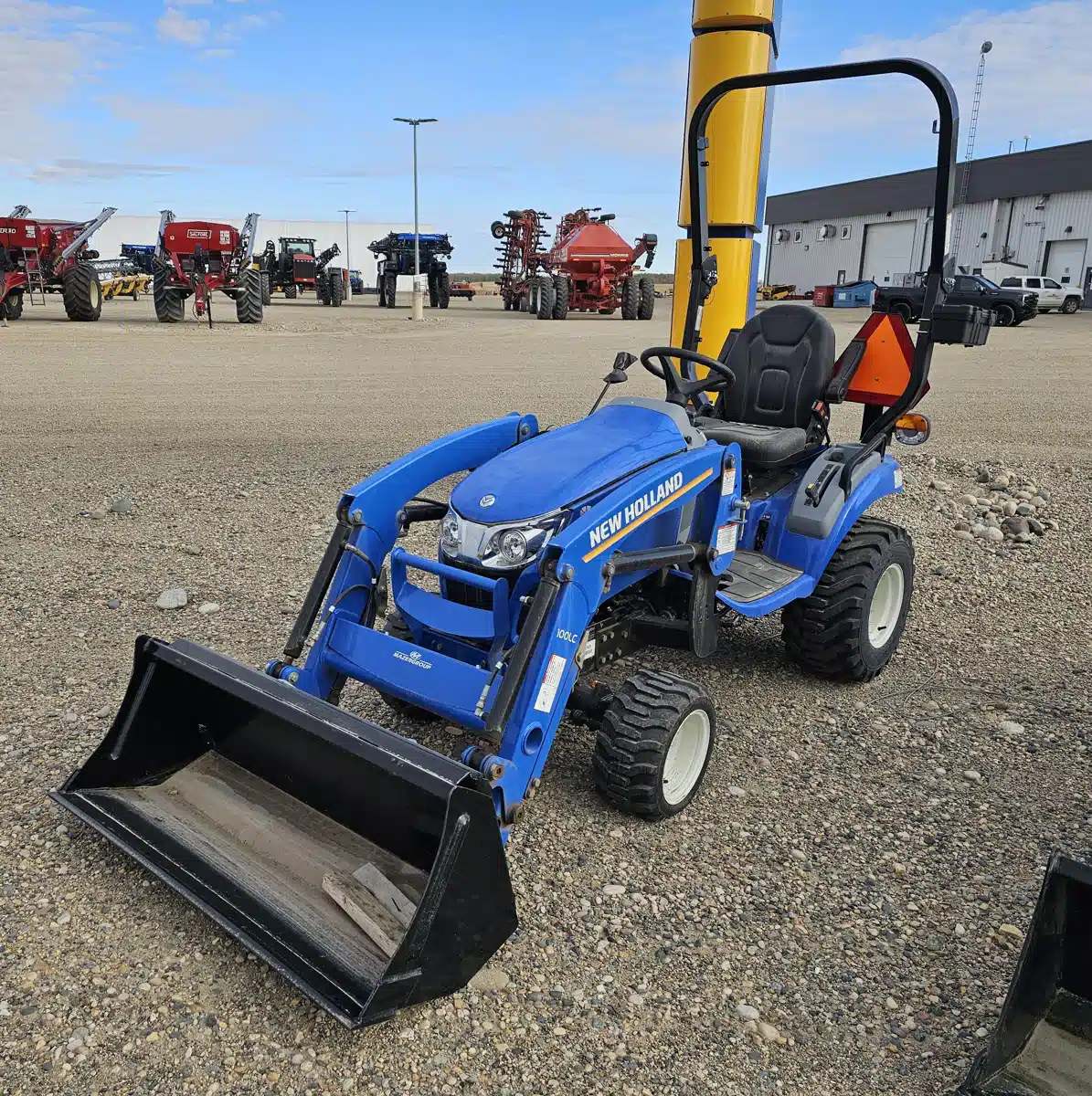 Gallery image 1 for New 2025 New Holland WORKMASTER 25S Tractor