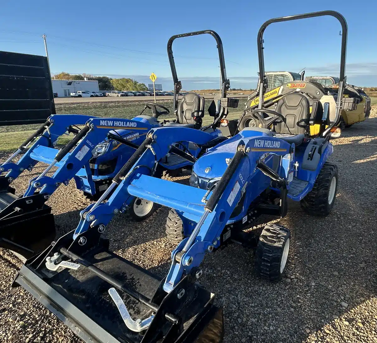 Gallery image 1 for New 2025 New Holland WORKMASTER 25S Tractor